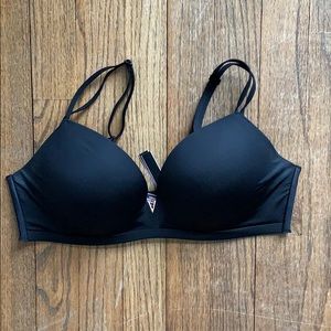 Victoria Secret Sexy Illusions Seamless Bra